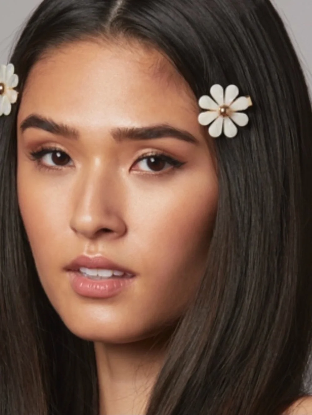 🍒3/$30 NWT EACH Jewels Flower Hair Clips